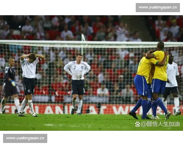 足球历史交锋全解析：经典赛场对决与胜负瞬间回顾